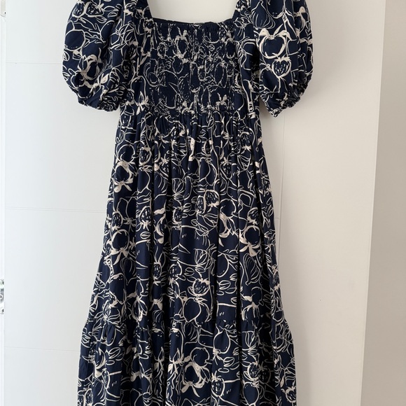 Abercrombie & Fitch Dresses & Skirts - Abercrombie & Fitch Navy and White Dress